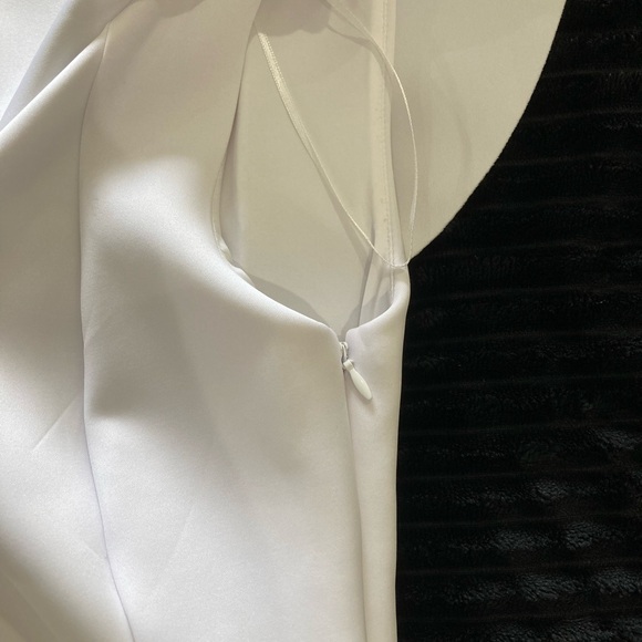 Guess White Asymmetrical Ruffle Top Dress Small - Picture 7 of 12